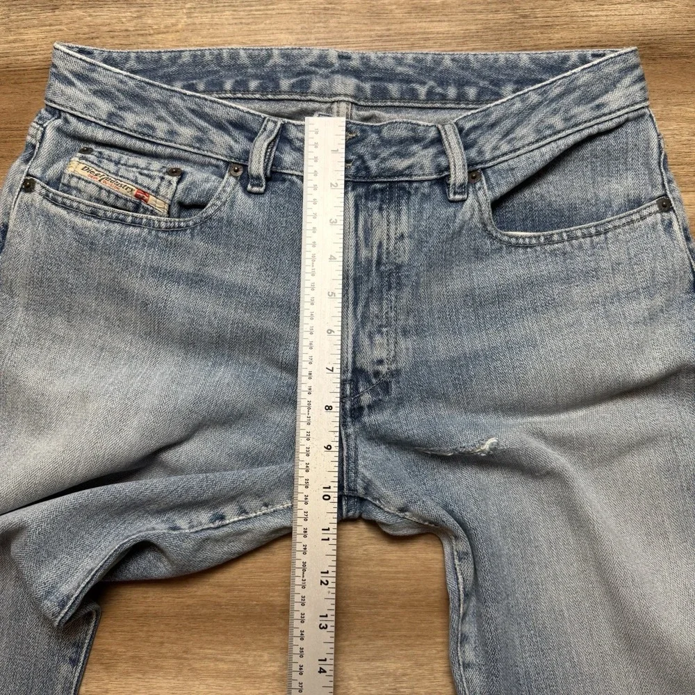 Diesel Rabox Jeans Men 33x28 Light Blue Straight Leg Distressed Made in Italy